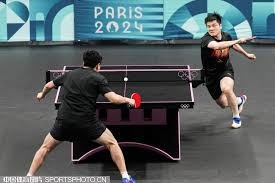 裁判专家：虽然有轻微的接触，但亚马尔的倒地不是点球