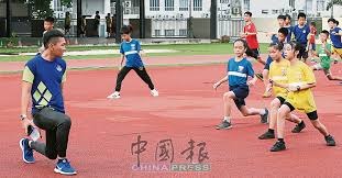 前门将教练：德赫亚在曼联表现稳定，奥纳纳身上看不到这点