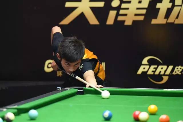 池中进行高 池中进行高